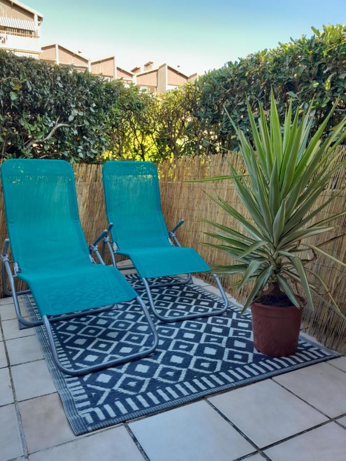 Joli 2 Pieces Sur Le Port Avec Piscine, Terrasse, Parking Apartamento Capbreton Exterior foto