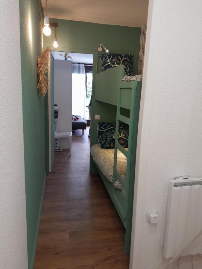 Joli 2 Pieces Sur Le Port Avec Piscine, Terrasse, Parking Apartamento Capbreton Exterior foto