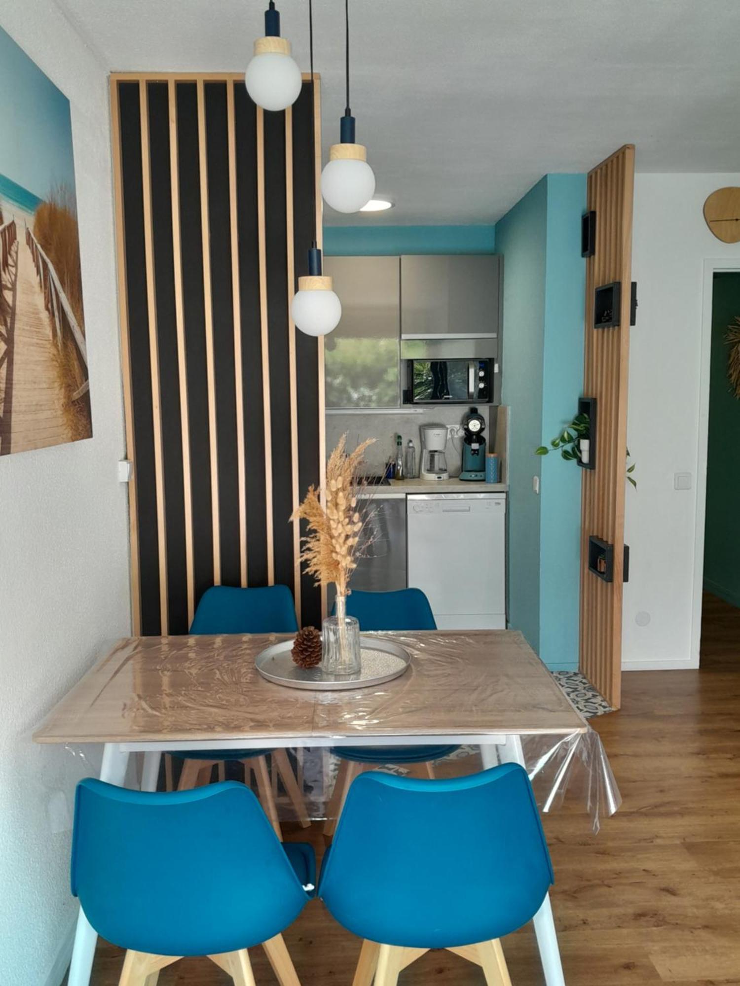Joli 2 Pieces Sur Le Port Avec Piscine, Terrasse, Parking Apartamento Capbreton Exterior foto