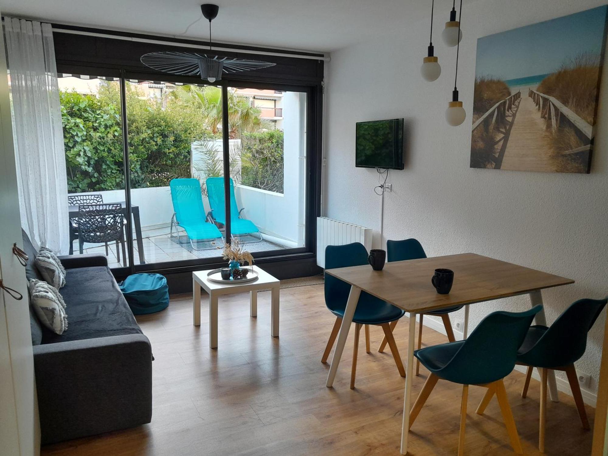 Joli 2 Pieces Sur Le Port Avec Piscine, Terrasse, Parking Apartamento Capbreton Exterior foto
